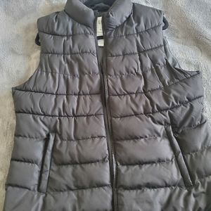 Gap vest